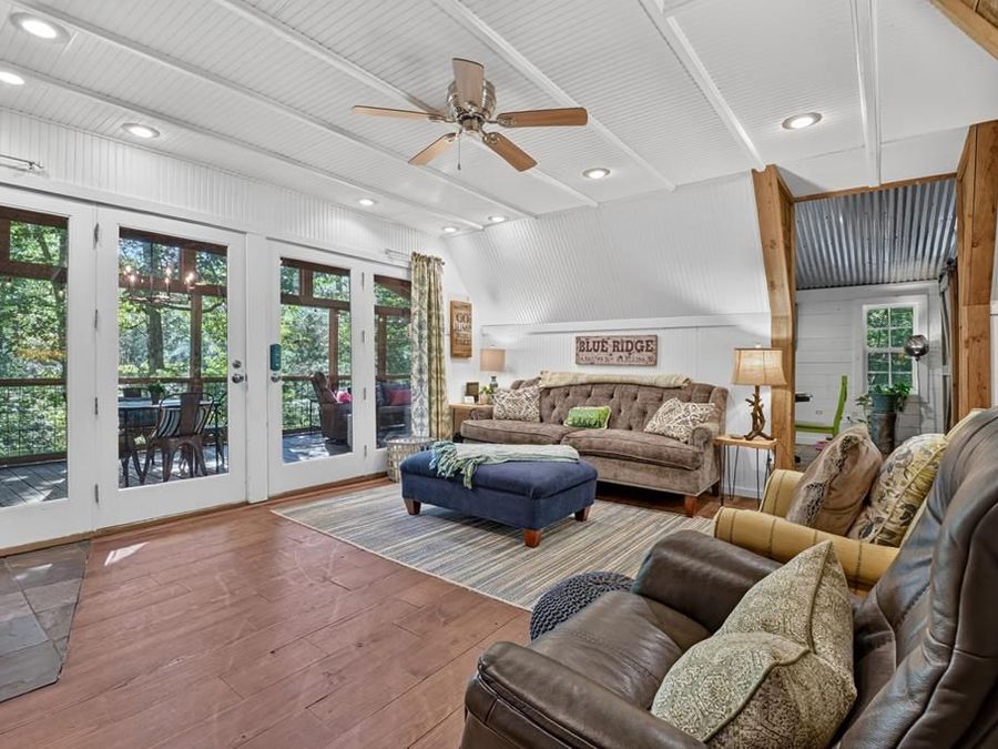 Property Image 38