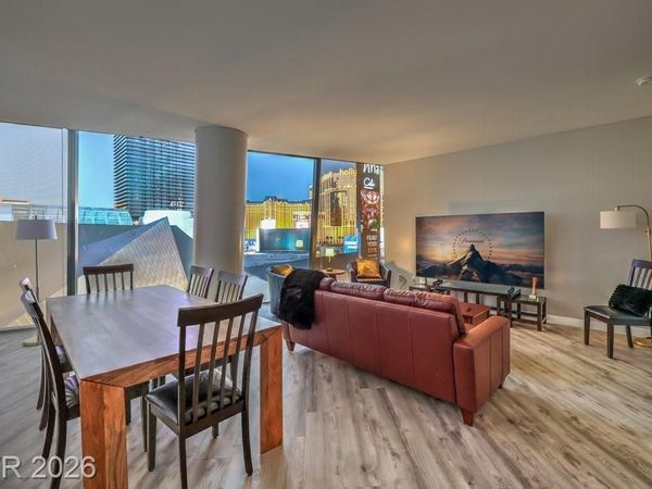 3726 Las Vegas Boulevard , Unit 701, Las Vegas, NV 89158