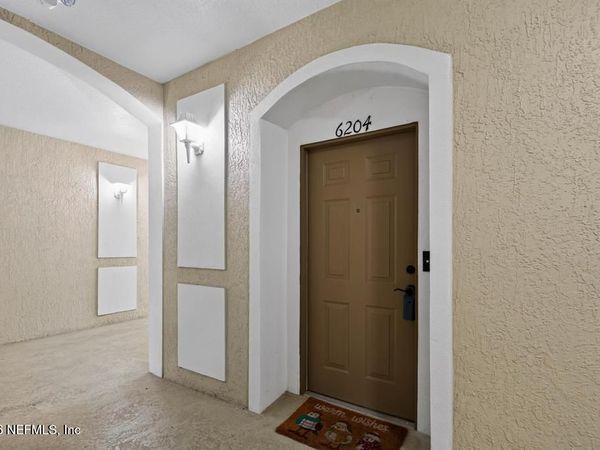 7801 POINT MEADOWS Drive, Unit 6204, Jacksonville, FL 32256