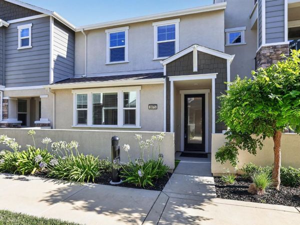 3075 Blue Cove Walk, Sacramento, CA 95833