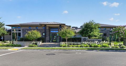 3075 Blue Cove Walk, Sacramento, CA 95833 Photo
