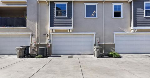 3075 Blue Cove Walk, Sacramento, CA 95833 Photo