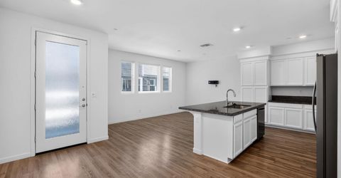3075 Blue Cove Walk, Sacramento, CA 95833 Photo