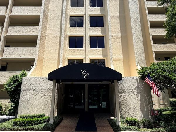 5020 BAYSHORE BOULEVARD , Unit 303, TAMPA, FL 33611