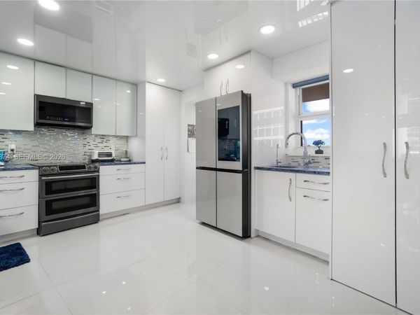 4100 Galt Ocean Dr , Unit 404, Fort Lauderdale, FL 33308