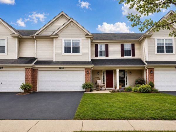 2266 Pembridge Drive , Lake In The Hills, IL 60156