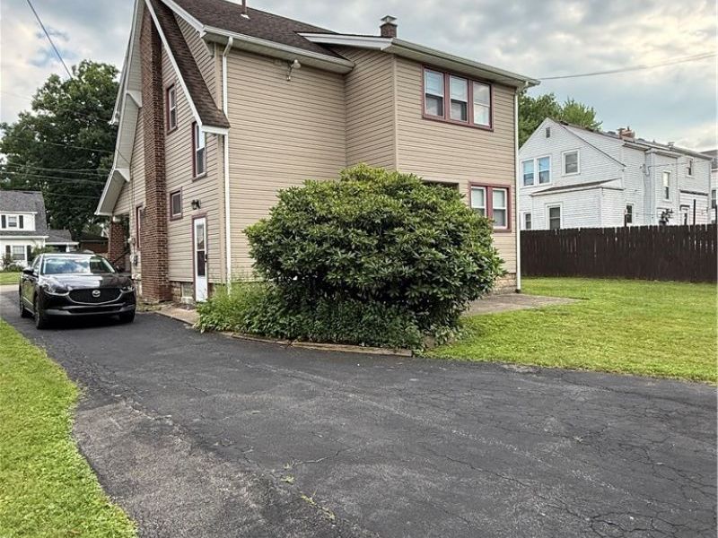34 Maple Drive, Boardman, OH 44512 Photo 2