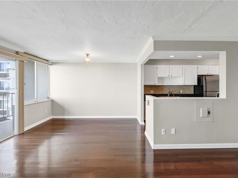 12900 Lake Avenue, Unit 327, Lakewood, OH 44107 Photo 11