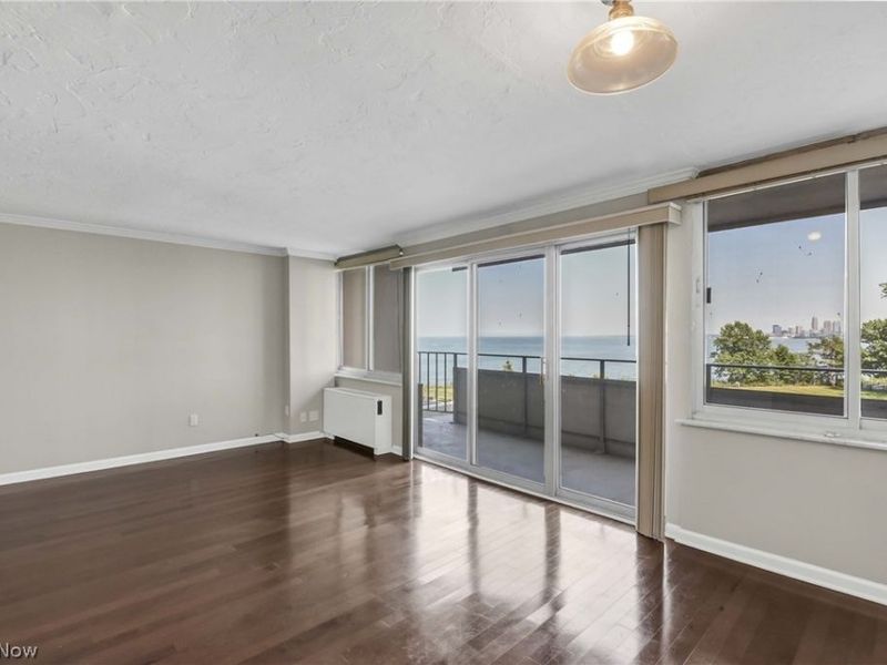 12900 Lake Avenue, Unit 327, Lakewood, OH 44107 Photo 9