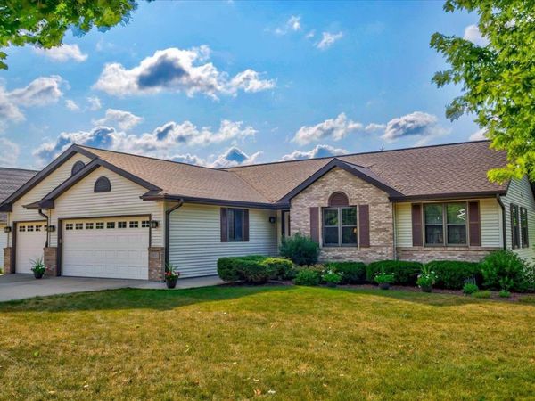 1000 Starlight Lane, Cottage Grove, WI 53527