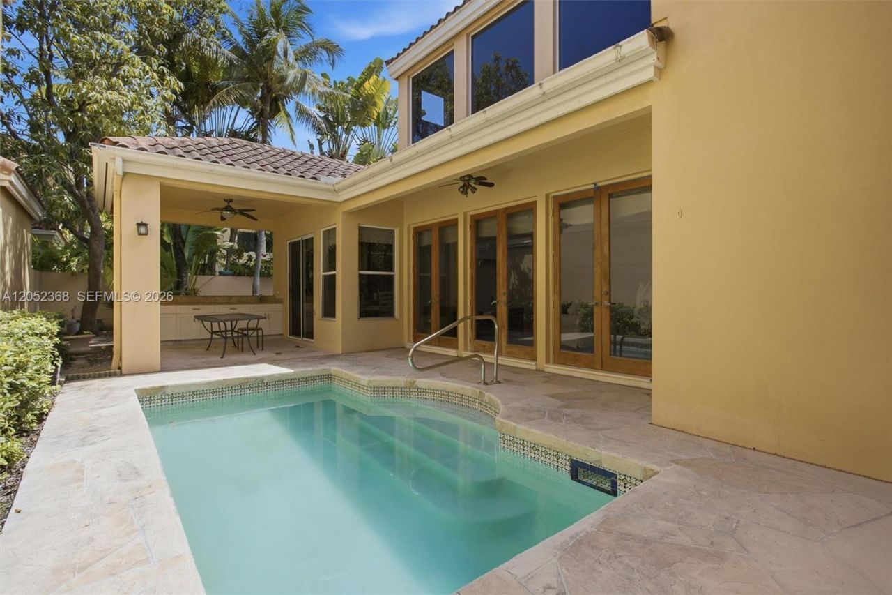 3722 NE 208th Ter , Aventura, FL 33180 Photo