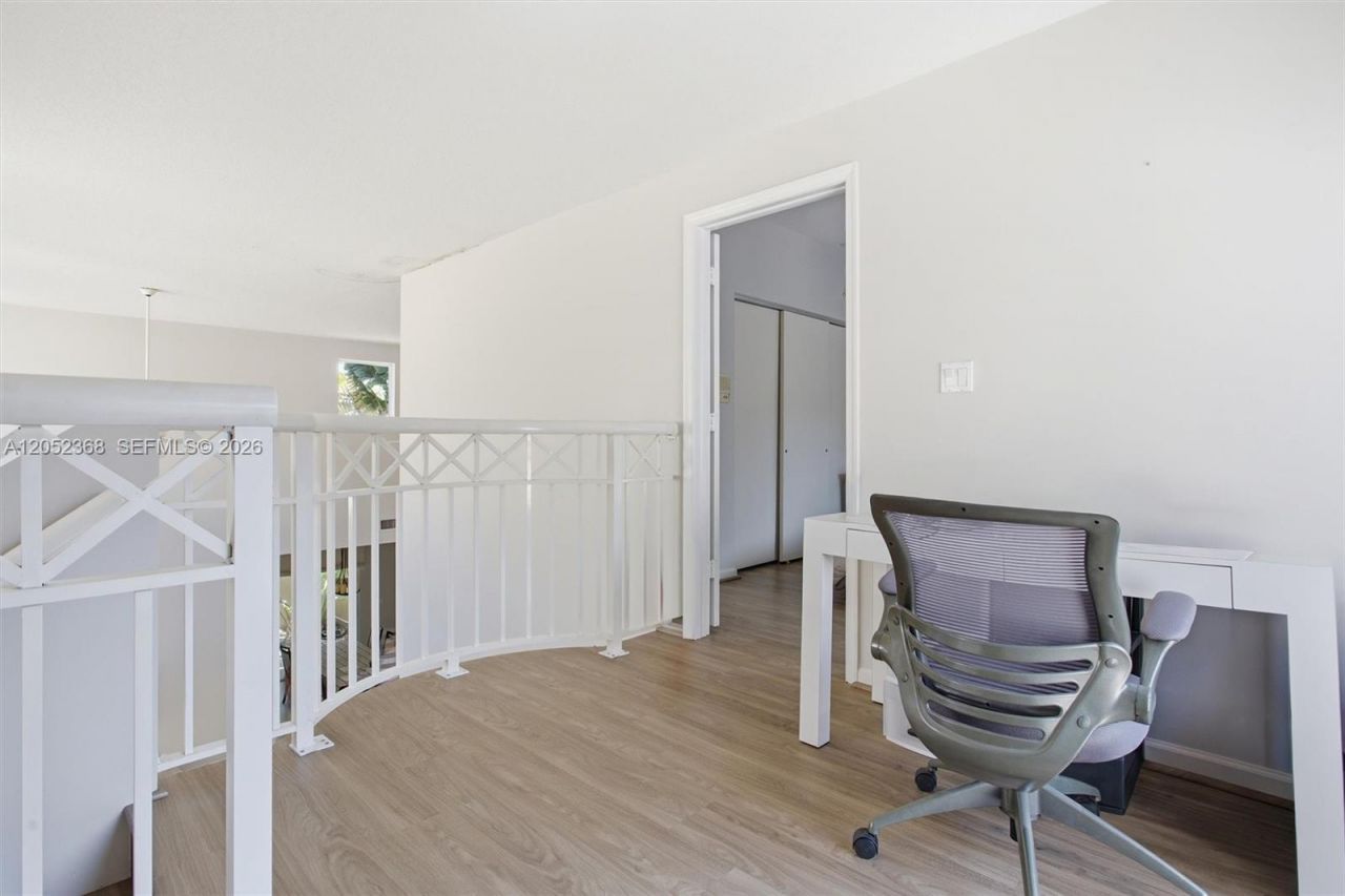 3722 NE 208th Ter , Aventura, FL 33180 Photo