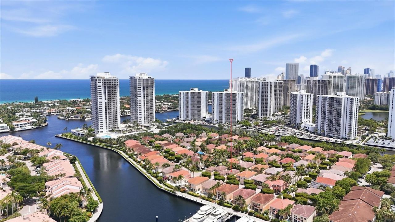 3722 NE 208th Ter , Aventura, FL 33180 Photo