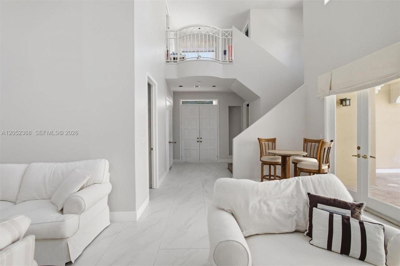 3722 NE 208th Ter , Aventura, FL 33180 Photo