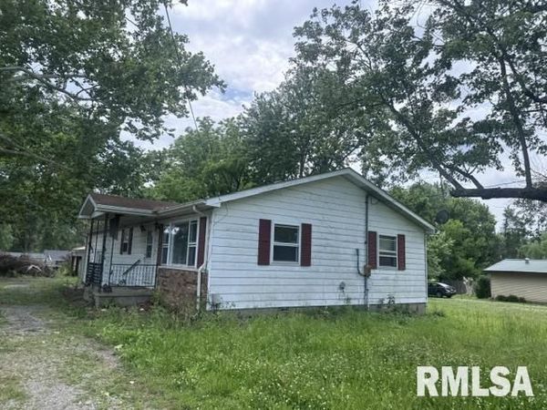518 N Fife Street, Carrier Mills, IL 62917