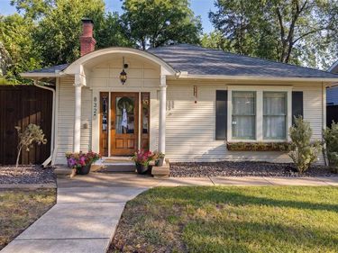 832 N Winnetka Avenue, Dallas, TX 75208