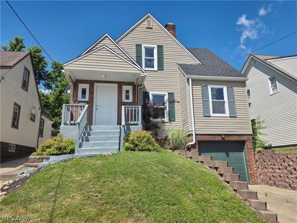 239 Hollywood Boulevard , Steubenville, OH 43952