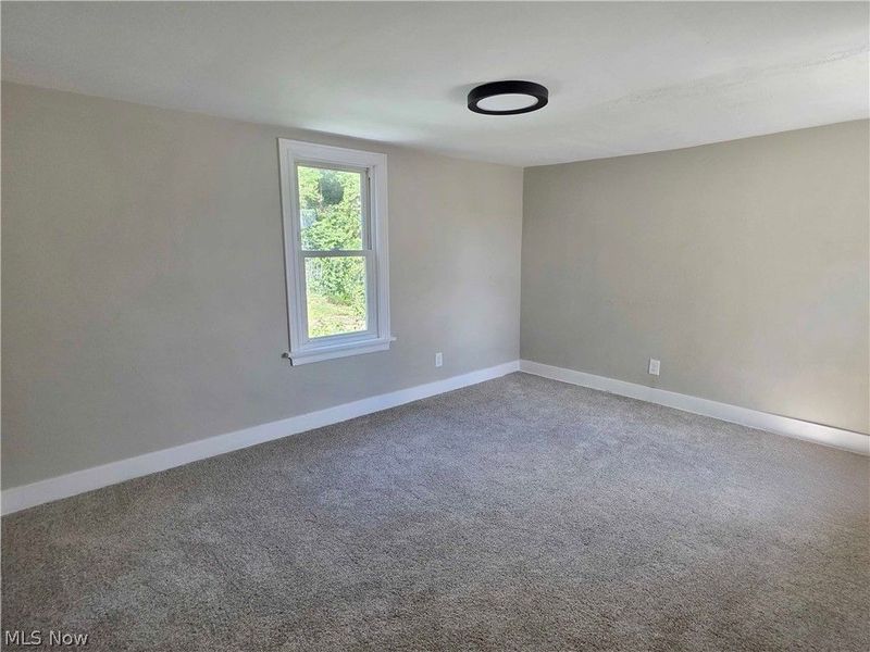 239 Hollywood Boulevard, Steubenville, OH 43952 Photo 23
