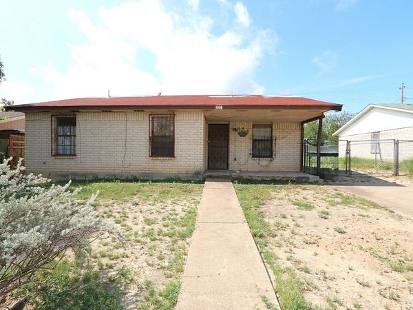 1108 YOBLANDA DR, Eagle Pass, TX 78852
