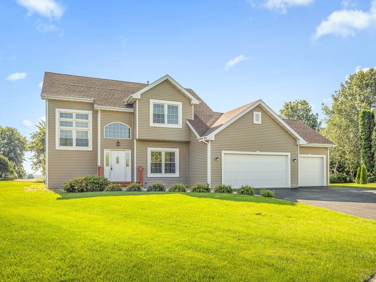 510 Zierke Court , Winnebago, IL 61088