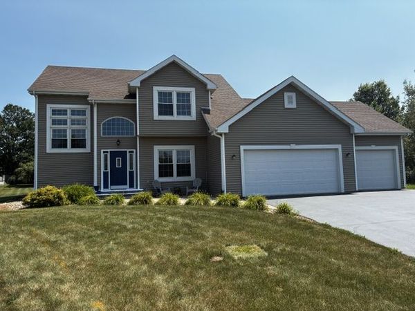 510 Zierke Court, Winnebago, IL 61088