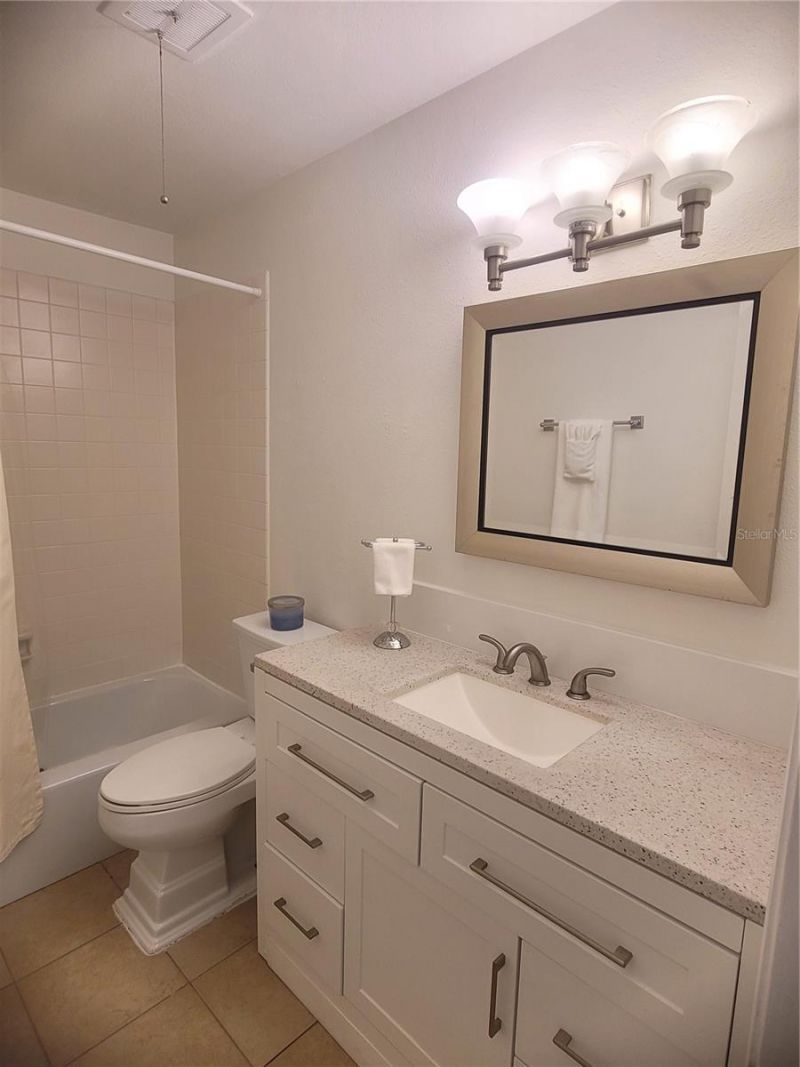 3360 S Osprey Avenue , Unit 201B, Sarasota, FL 34239 Photo