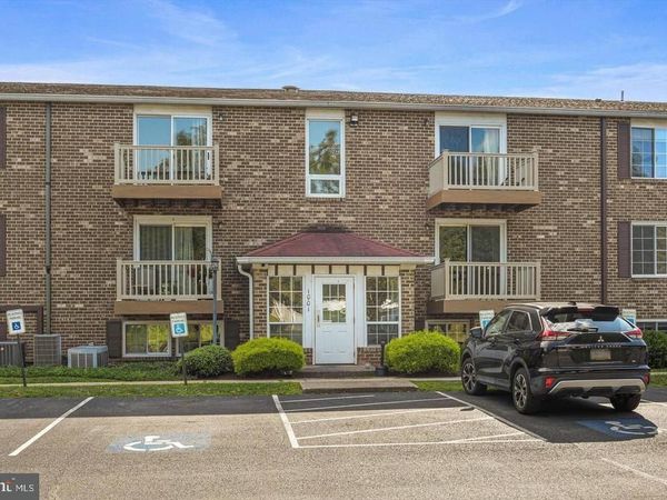 1001 NANROC DRIVE, Unit 33, MECHANICSBURG, PA 17055