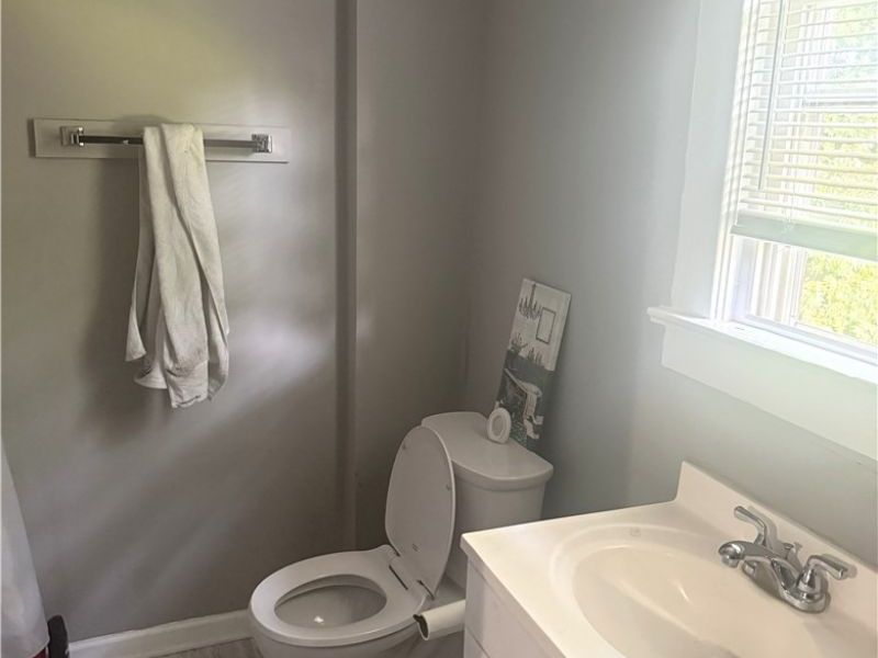 477 Bishop Street, Akron, OH 44307 Photo 10