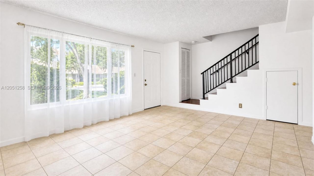 9821 NW 37th St, Unit 7F, Sunrise, FL 33351 Photo