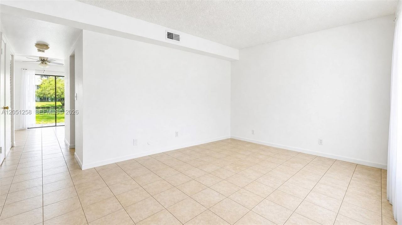 9821 NW 37th St, Unit 7F, Sunrise, FL 33351 Photo