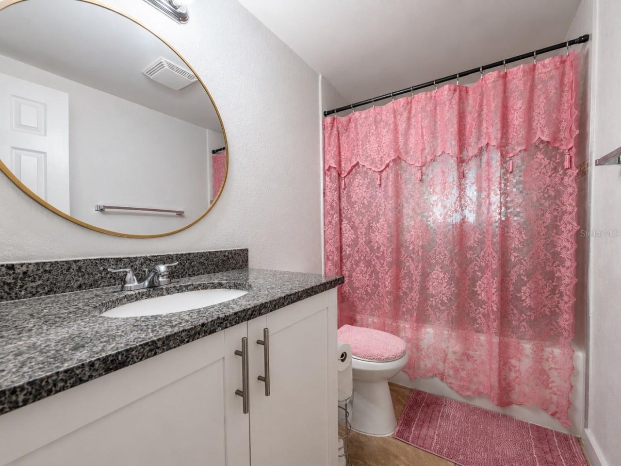 1341 Foxwood Drive , Lutz, FL 33549 Photo