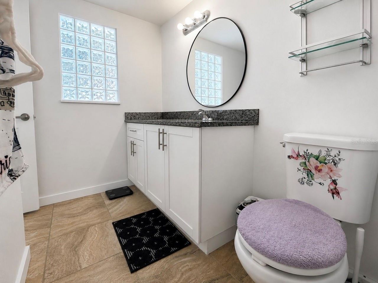 1341 Foxwood Drive , Lutz, FL 33549 Photo