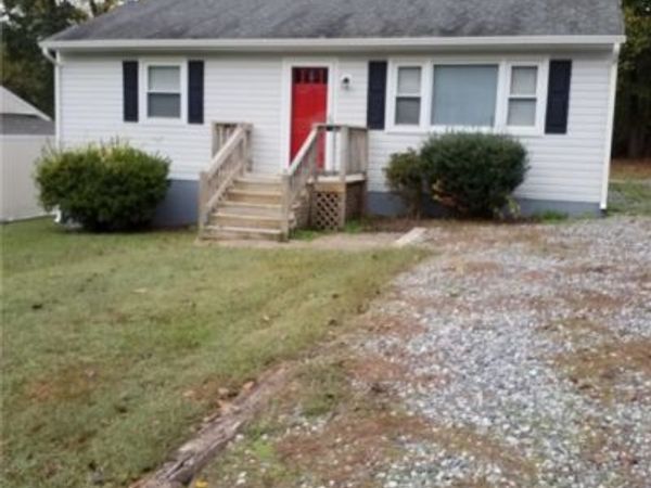 6712 Cherry Road , New Kent, VA 23141