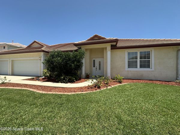 616 Manatee Bay Drive , Cape Canaveral, FL 32920
