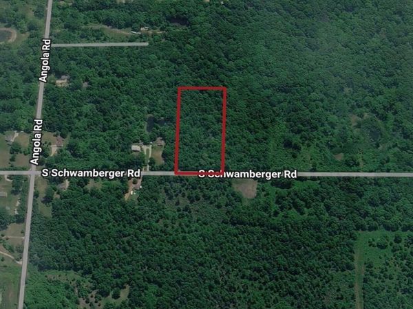663 S Schwamberger Road , Swanton, OH 43558