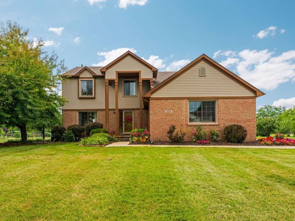 9128 Meadow View Lane, Saline, MI 48176