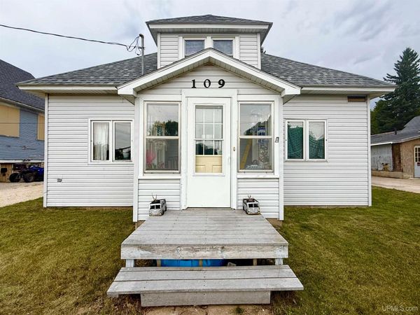 109 N Second Street, Manistique, MI 49854