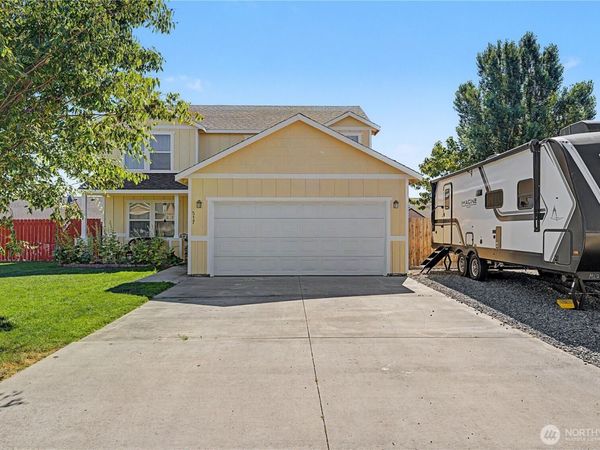 517 N Kentucky Drive , Moses Lake, WA 98837