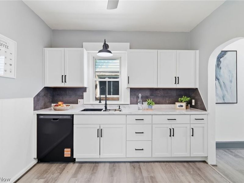 709 Columbus Ave NW, Canton, OH 44708 Photo 10