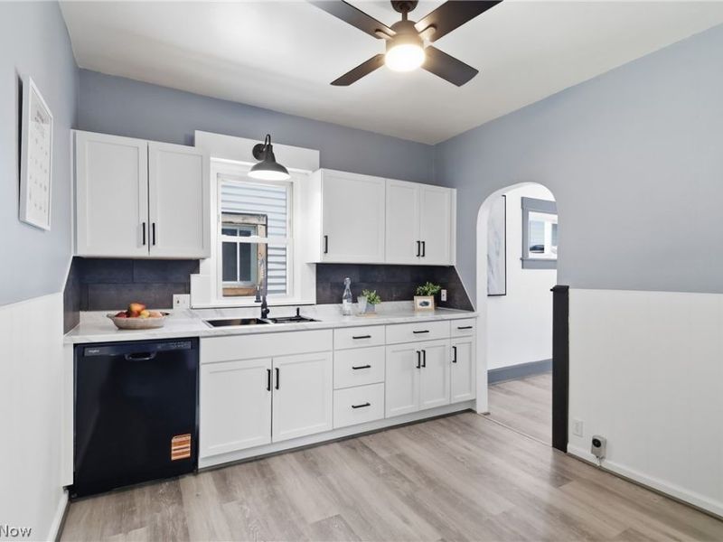 709 Columbus Ave NW, Canton, OH 44708 Photo 11