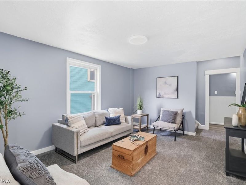 709 Columbus Ave NW, Canton, OH 44708 Photo 3