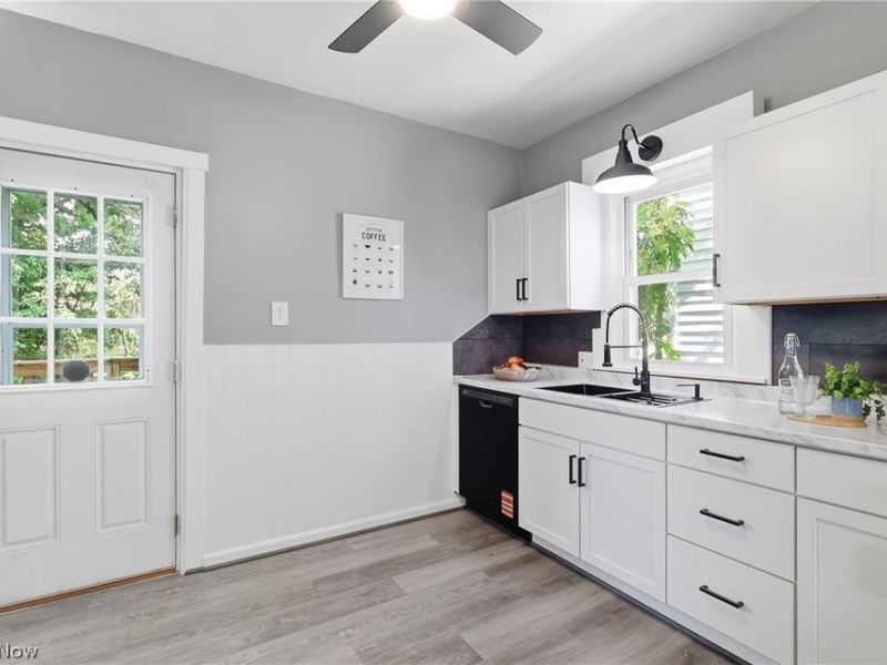 709 Columbus Ave NW, Canton, OH 44708 Photo 9