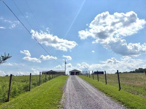 16167 Echo Valley Road , Wellsville, OH 43968