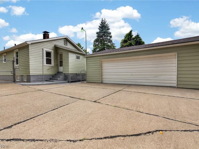 426 Queisner Avenue, Lowellville, OH 44436 Photo 34