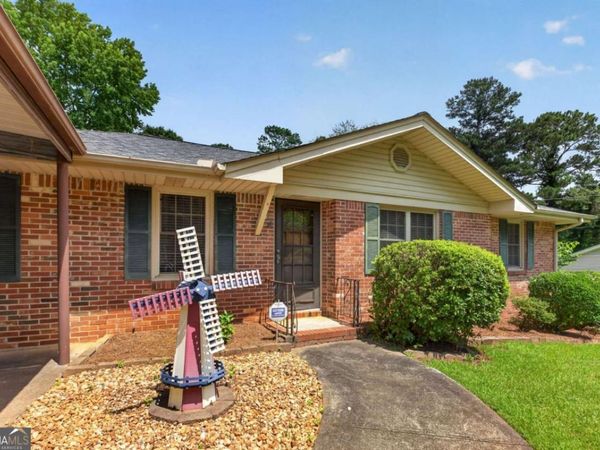 4387 Chelou Drive, Austell, GA 30106
