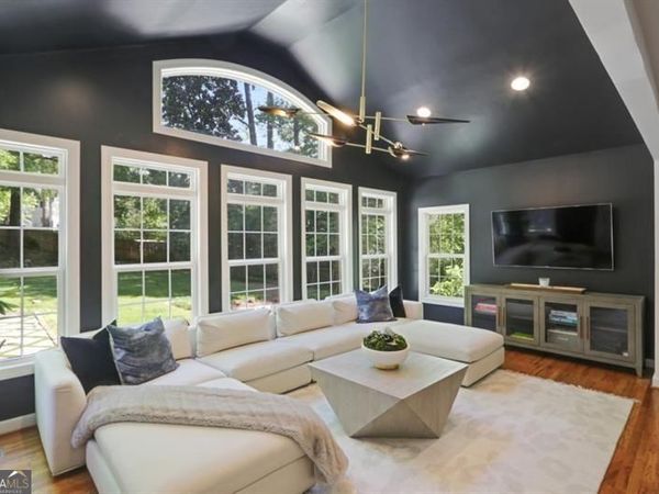 3911 Wieuca Road, Atlanta, GA 30342