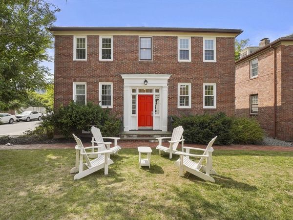 1 Garden Court, Unit 1, Cambridge, MA 02138