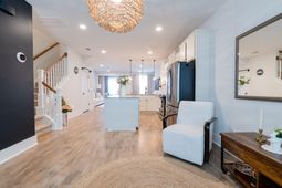226 Oak Park Street photo 4