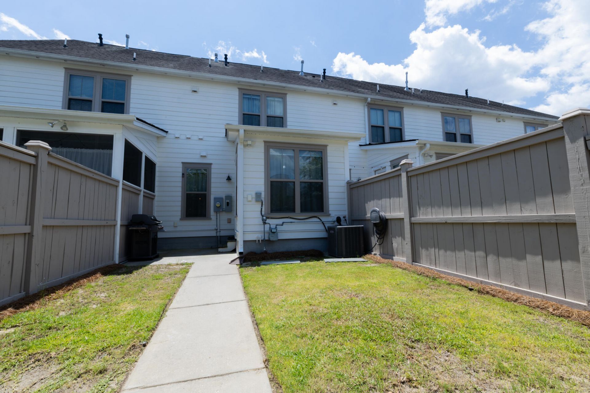 226 Oak Park Street Photo 43