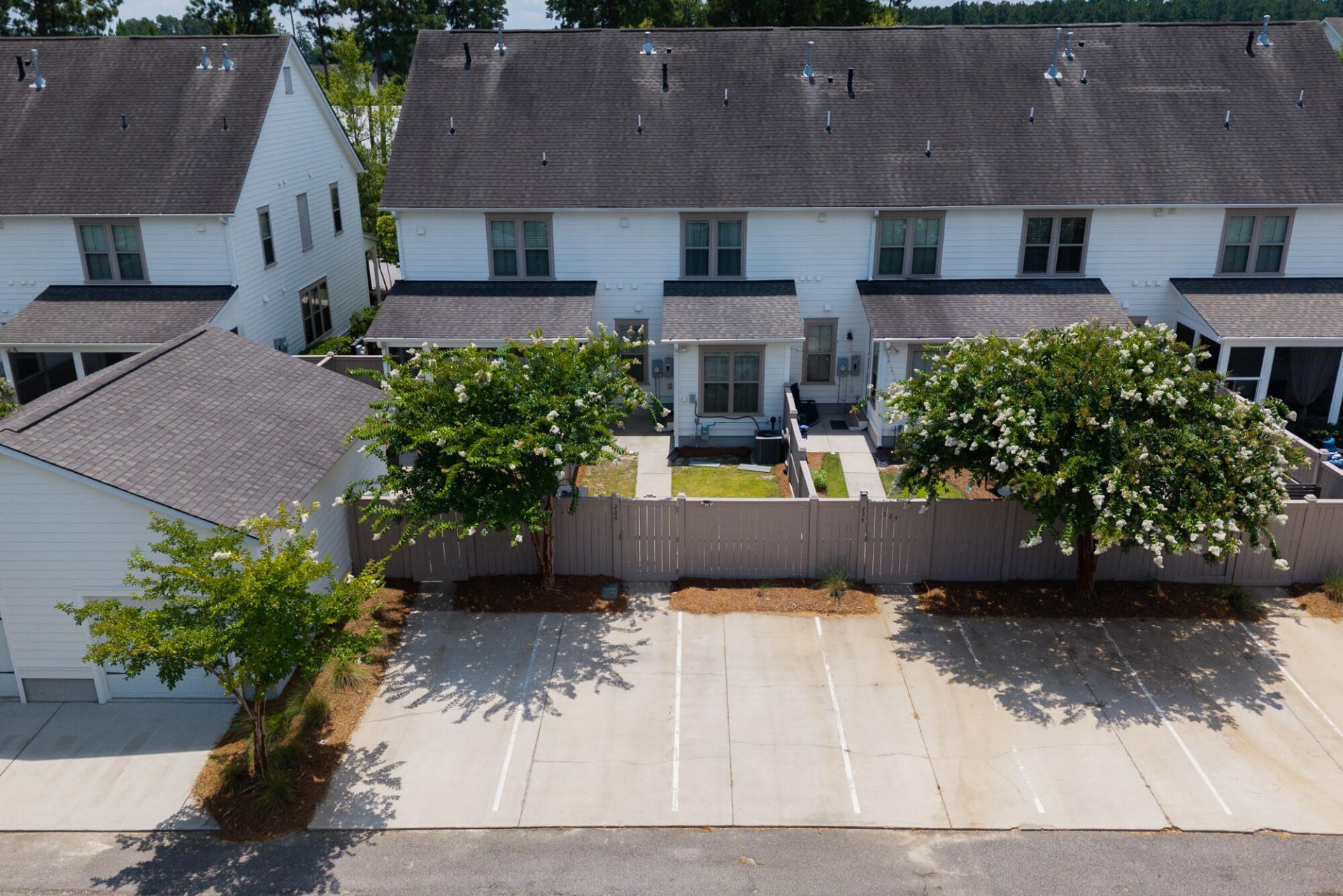 226 Oak Park Street Photo 49